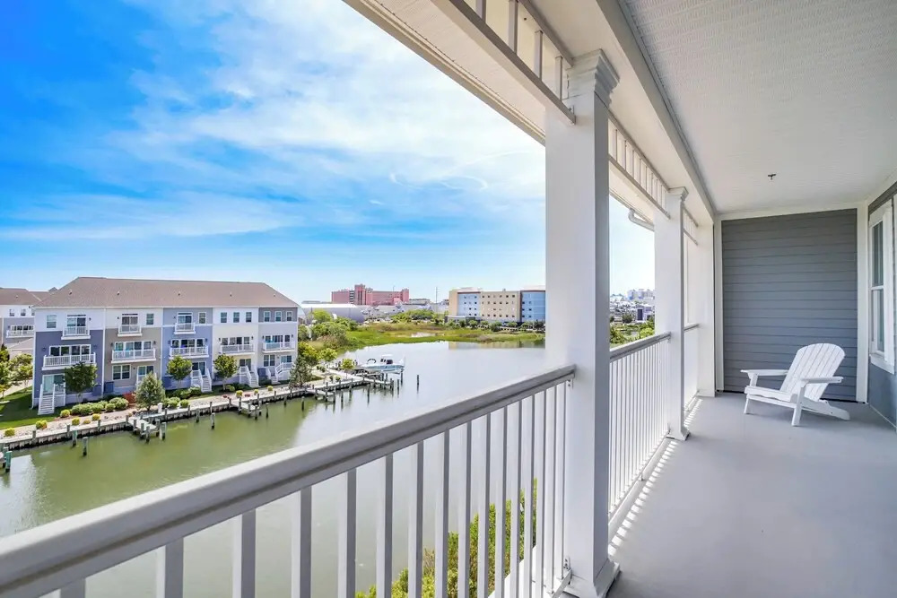 Pool, Beach Access! Canal-front Ocean City Gem