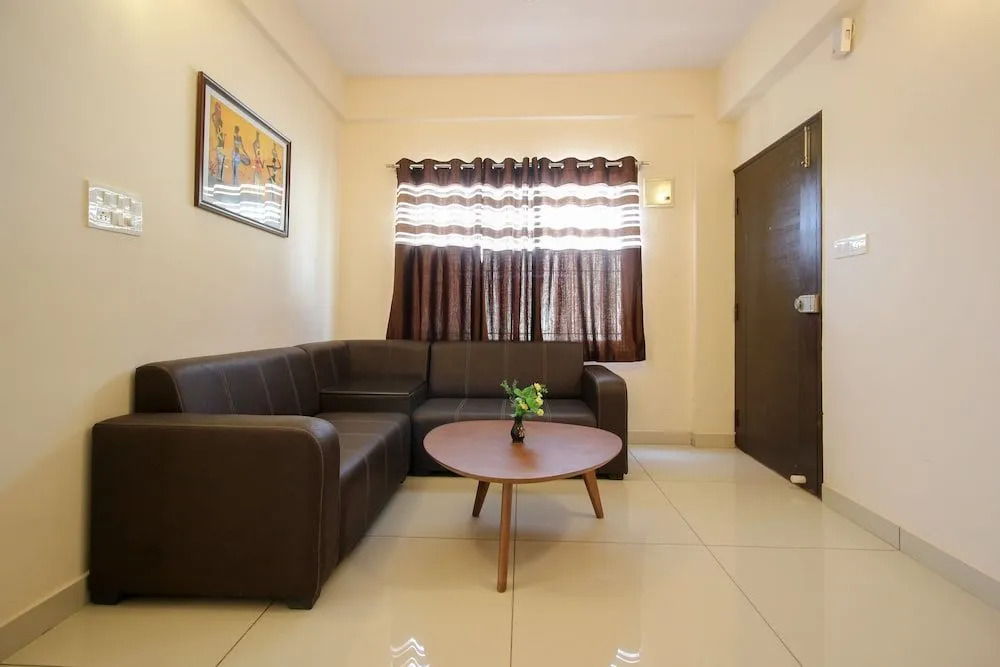Oyo 7918 Home Apartment the Premium Services