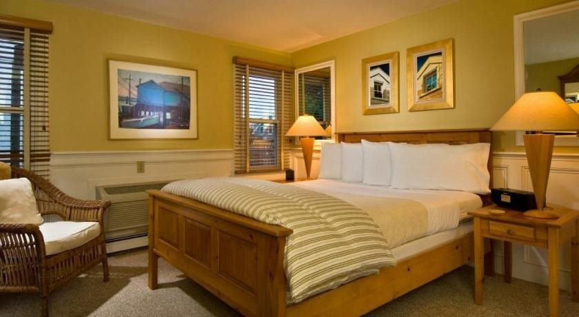 Inn at 7 Central