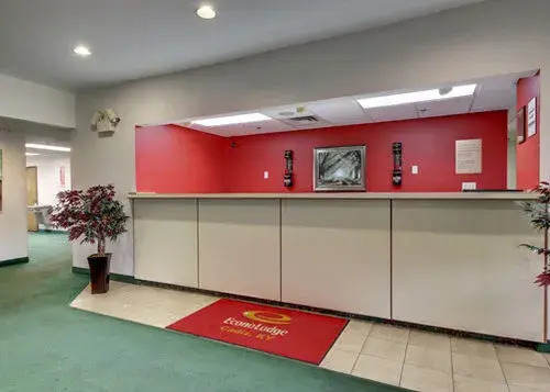 Broadbent Inn and Suites