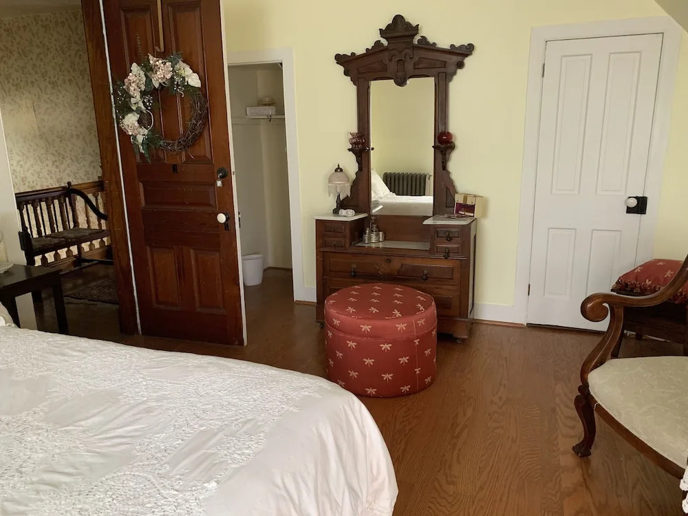 Gillis Grier Bed & Breakfast