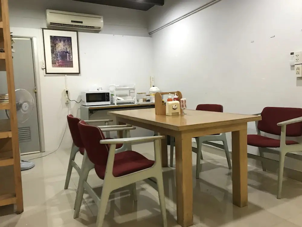 L42 Hostel Suvarnabhumi Airport