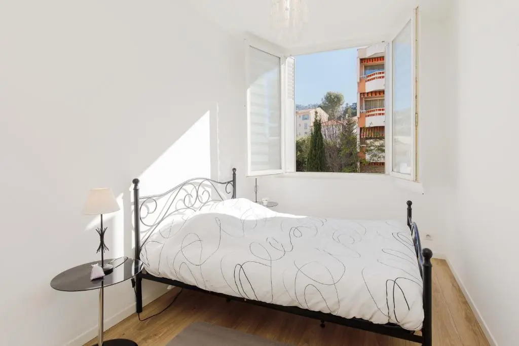 SuperCannes Center - Parking - Spacieux 70 Metres - Clim - Wifi