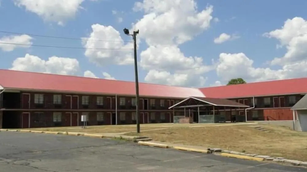 Red Carpet Inn