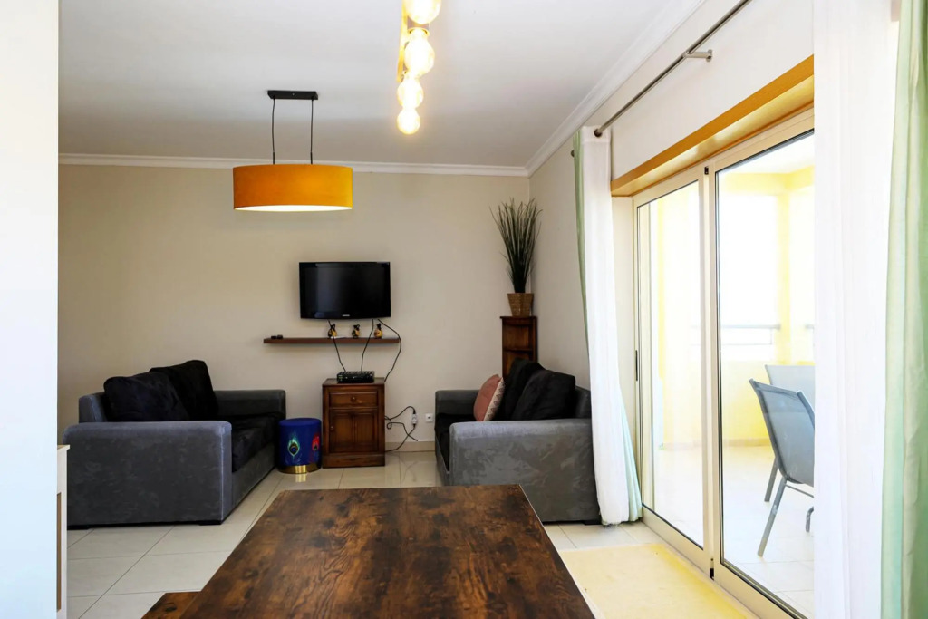 C07 - 3 Bed Penthouse in Lagos