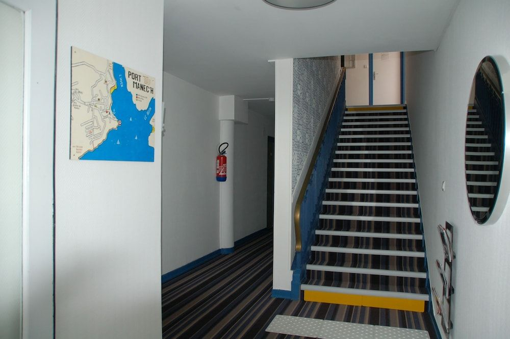 Hôtel Du Port Et De Laven