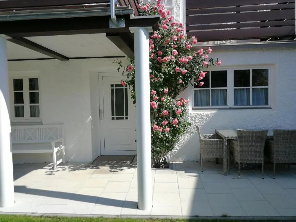 St Lukas Apartments