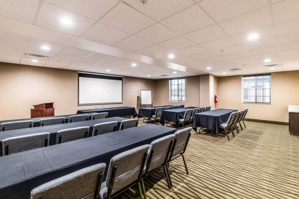 Comfort Suites Grand Prairie - Arlington North
