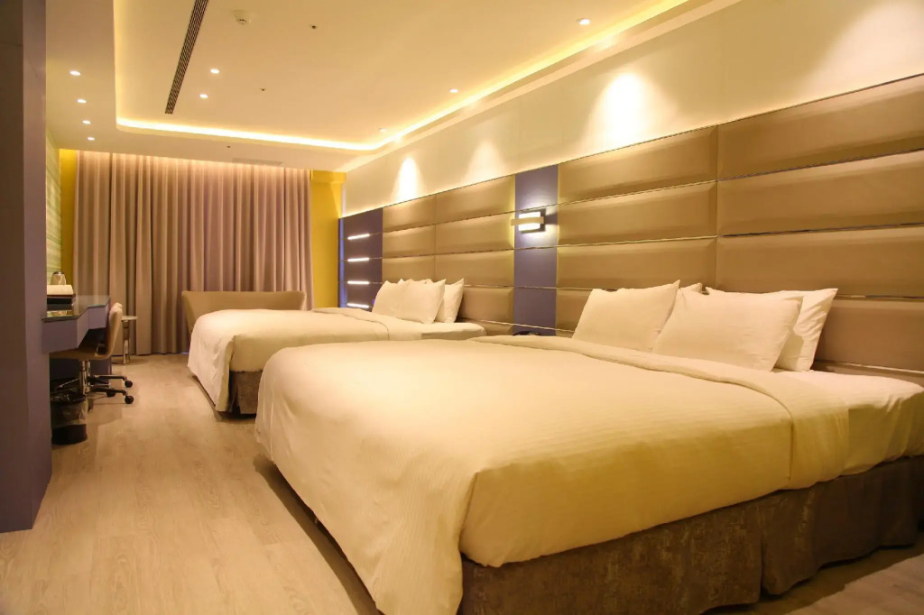 The Cloud Hotel