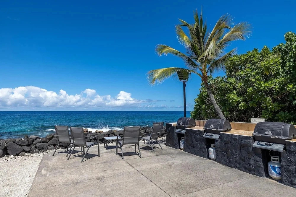 Kona Isle B3