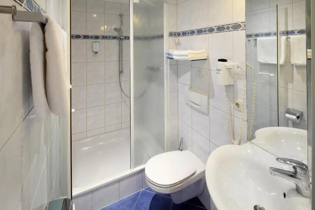 Hotel Am Segelhafen & Free Parking