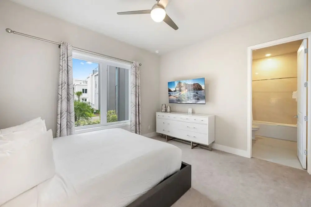 Resort-style 4-bed Loft Condo