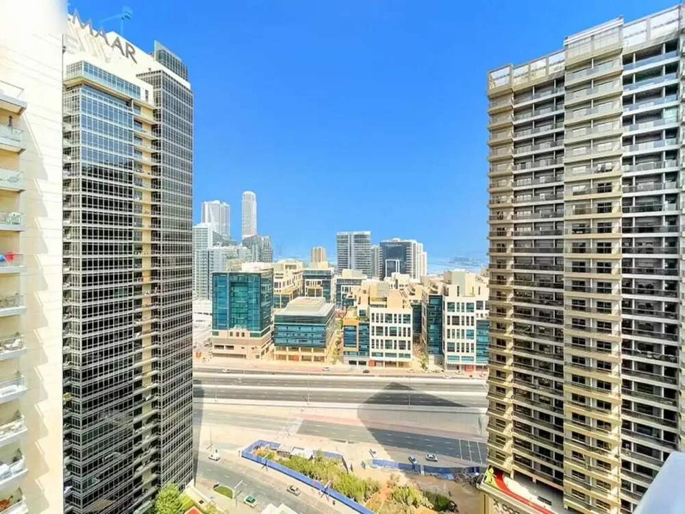 Amazing 1BR APT Downtown