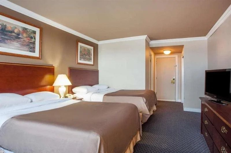 Super 8 Vancouver