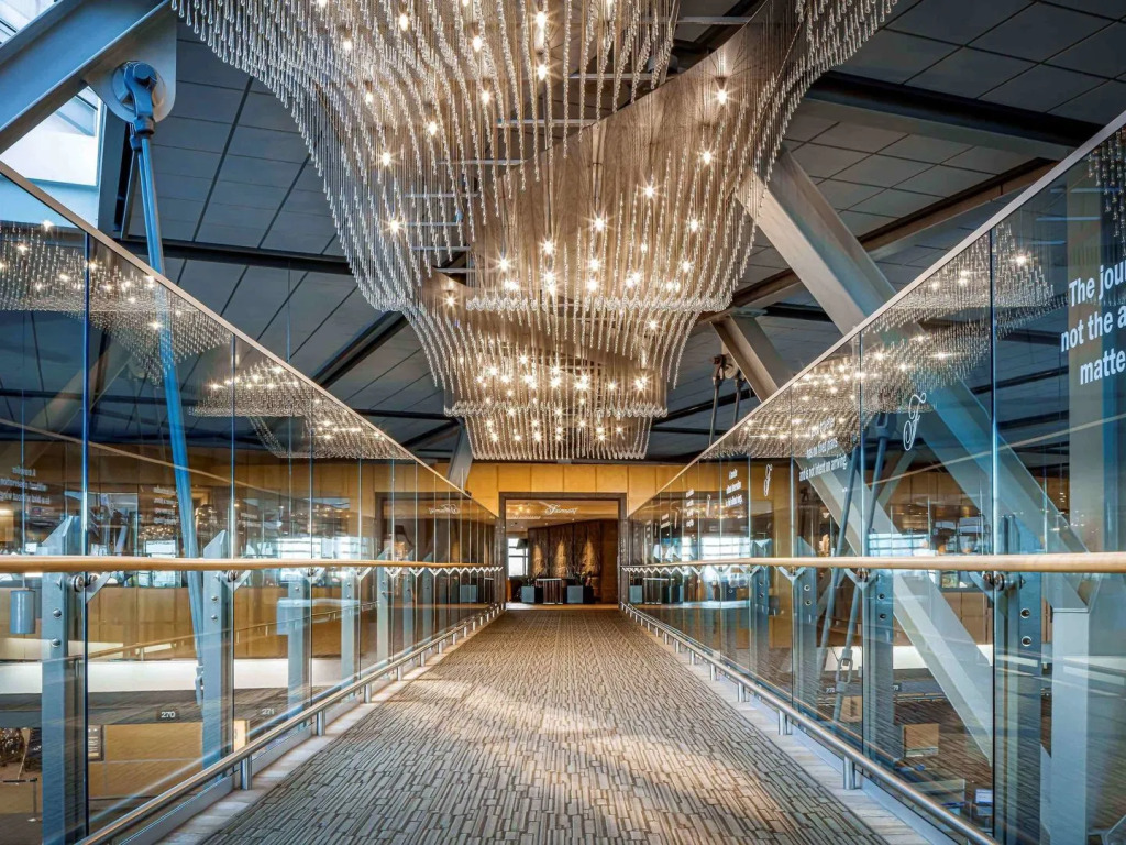 Fairmont Vancouver Airport In-Terminal Hotel