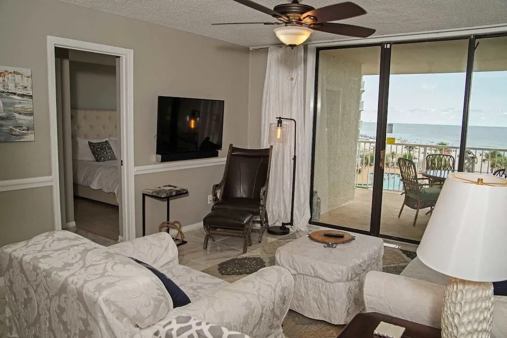 Seaside Beach &...et Club 4409 2 Bedrooms 2 Bathrooms Condo