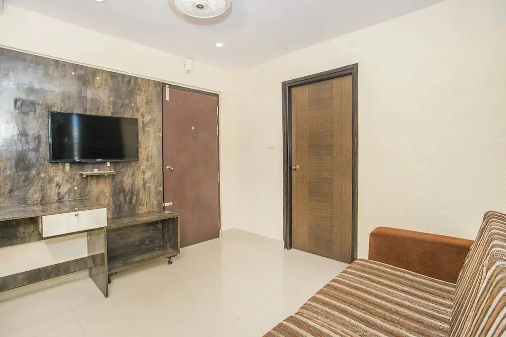 Pride Suites By OYO Rooms