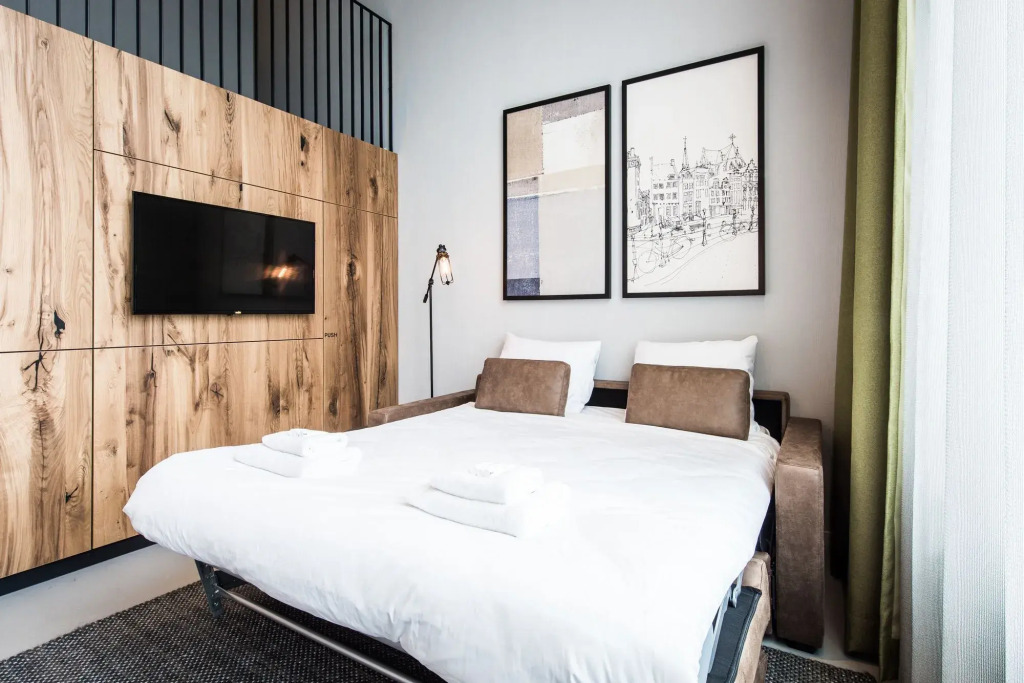 YAYS Amsterdam East by Numa