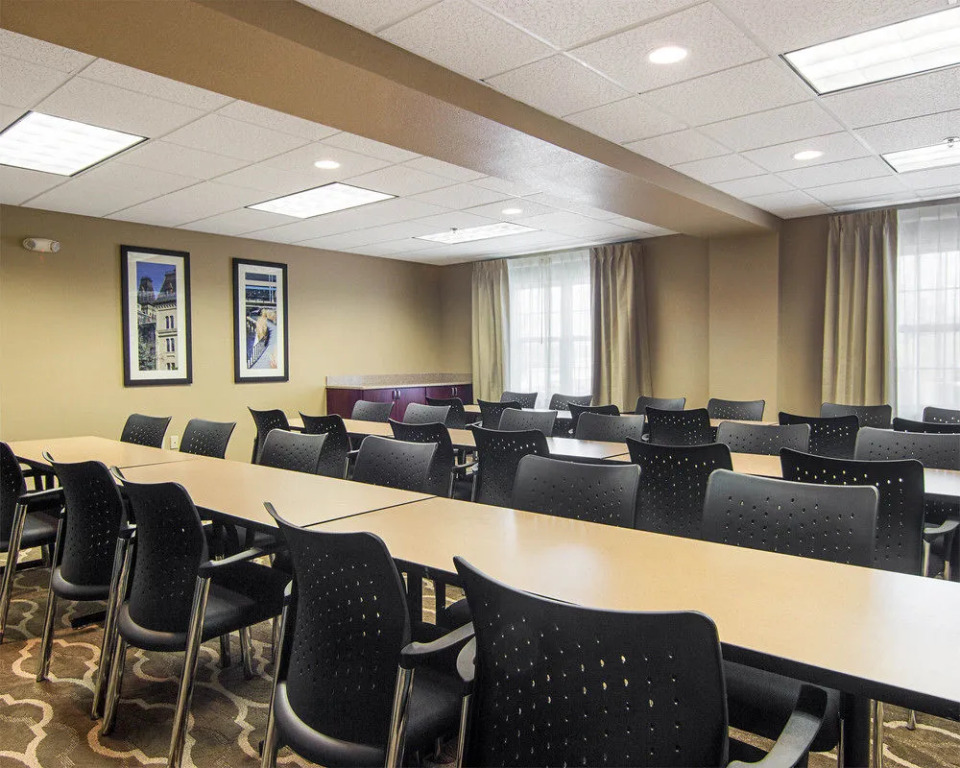 Baymont Inn and Suites Grafton