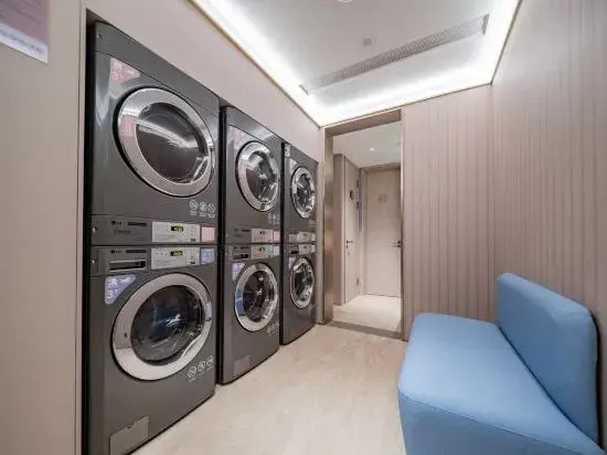 HanTing Hotel (Yan'an New District Wuyue Plaza)