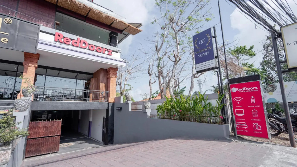 Uluwatu Suites by OYO Rooms