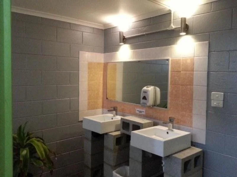 Asylum Cairns Hostel