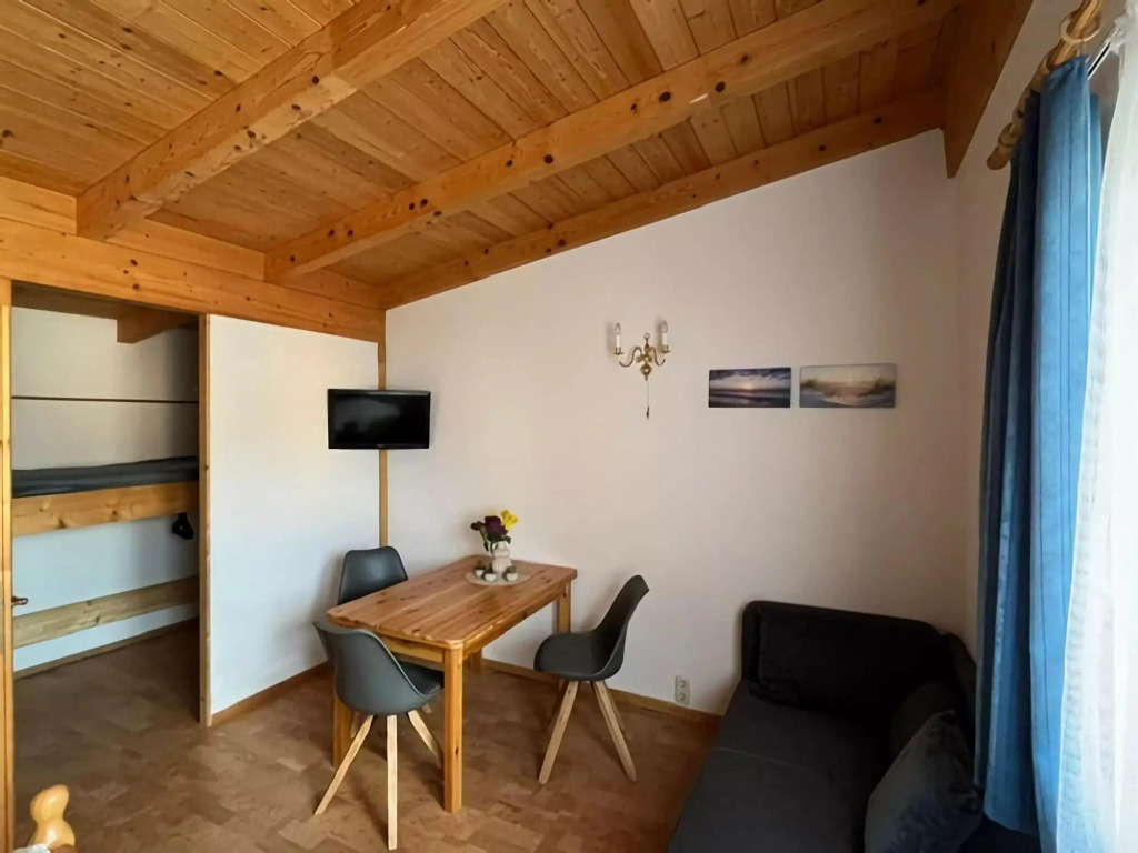 Klutz Garden Apartment