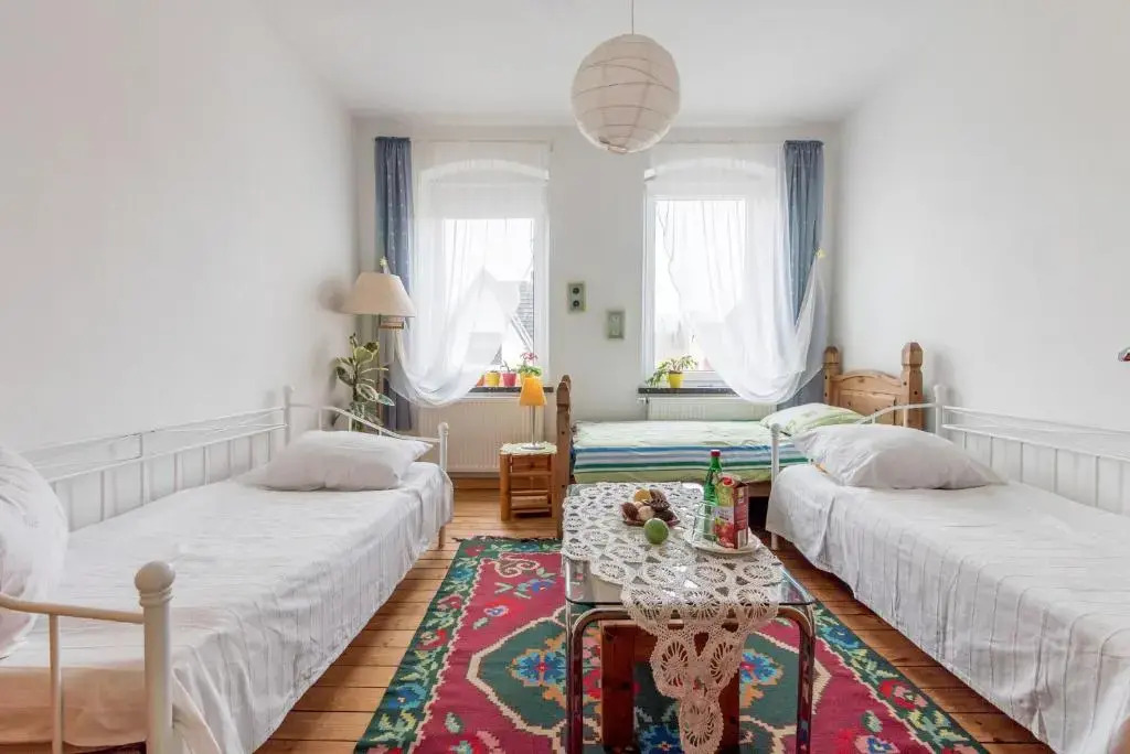6606 Private Rooms