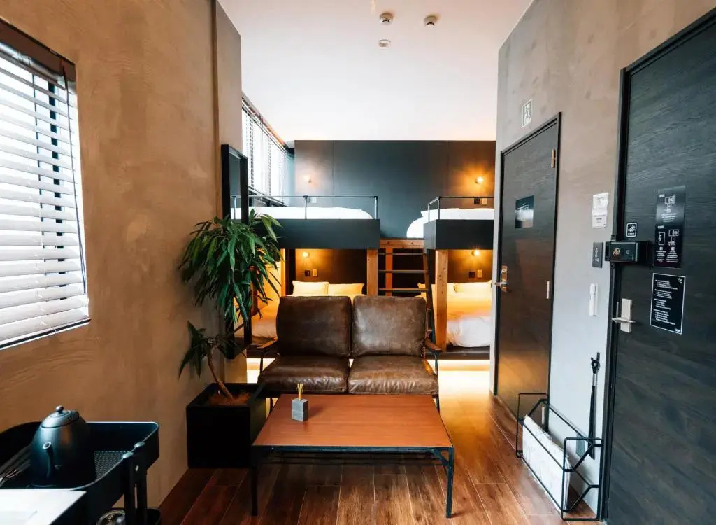 mizuka Nakasu 1 - unmanned hotel
