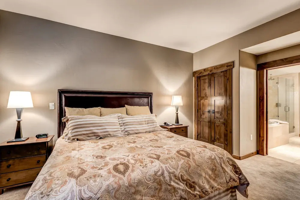 Trailhead Lodge by RedAwning