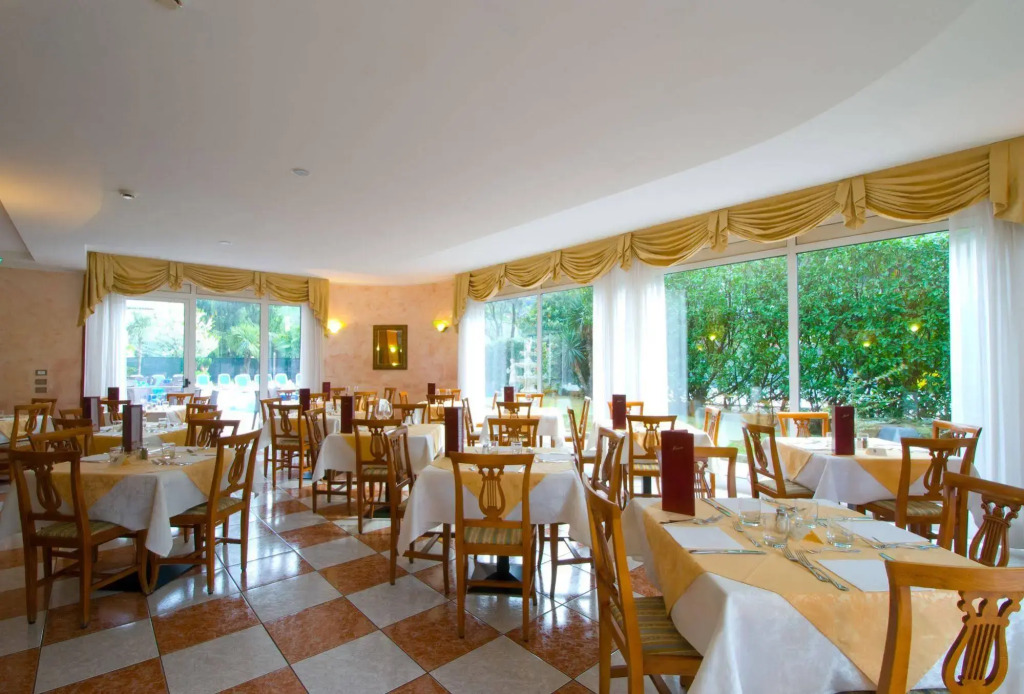 Hotel Royal