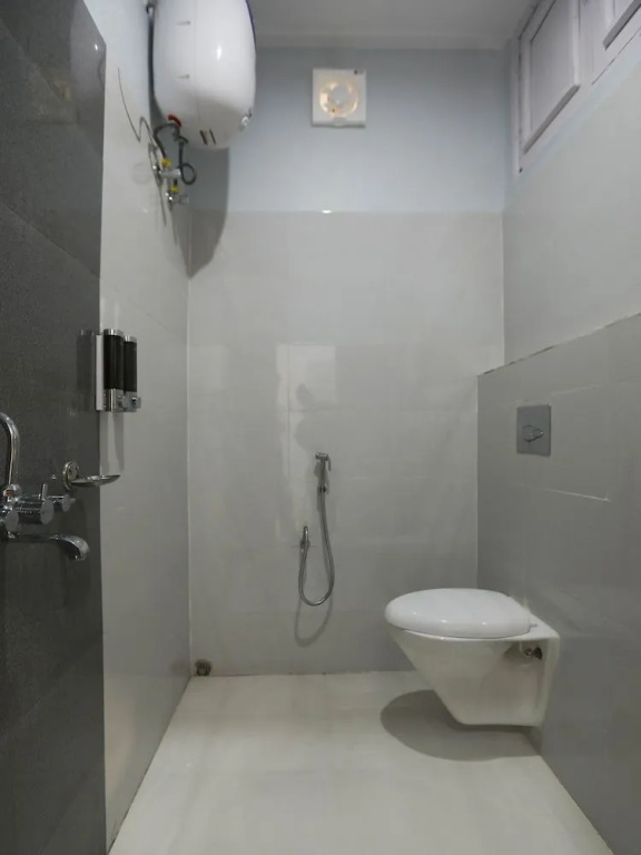 OYO 28447 Hotel India Pride