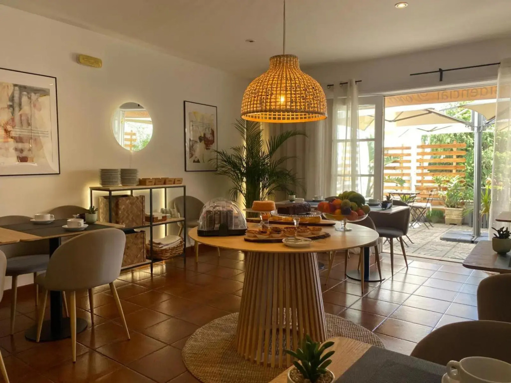 Hotel Residencial Dora