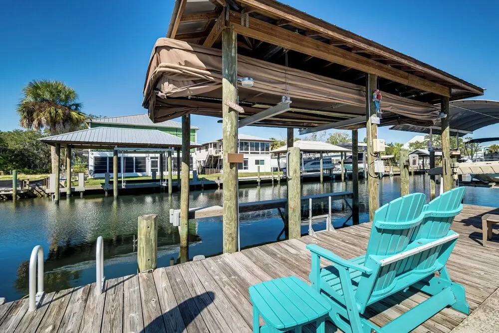 2 Mi to Beach! Canal-front Escape in Crystal River