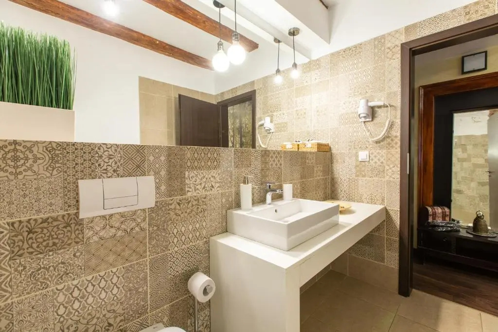Vendi Grand Square Residence