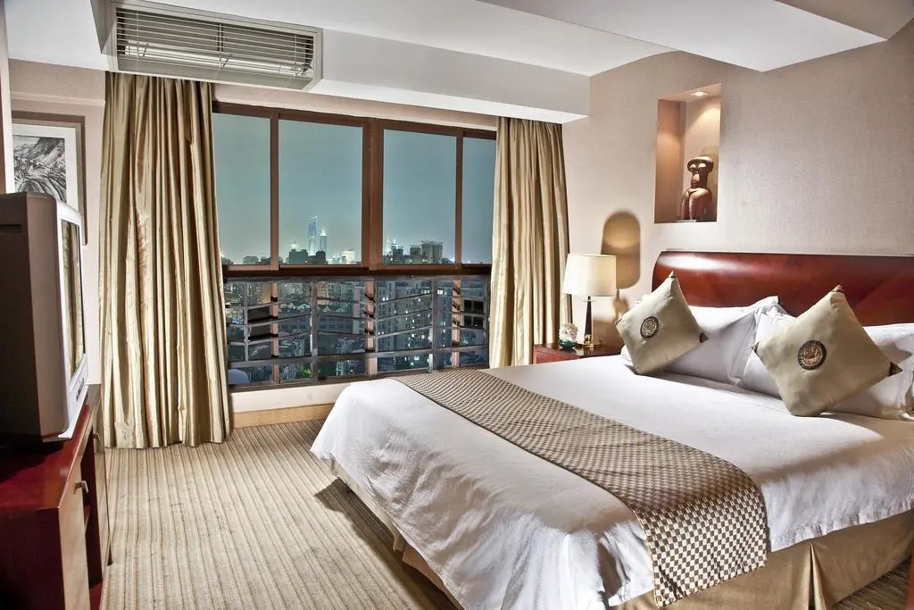 Onehome Yalong International Hotel