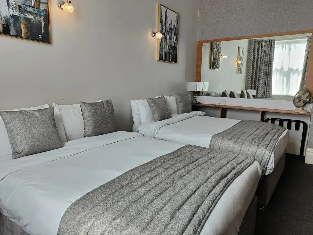 Hotels 24-7 - The Old Victoria Hotel