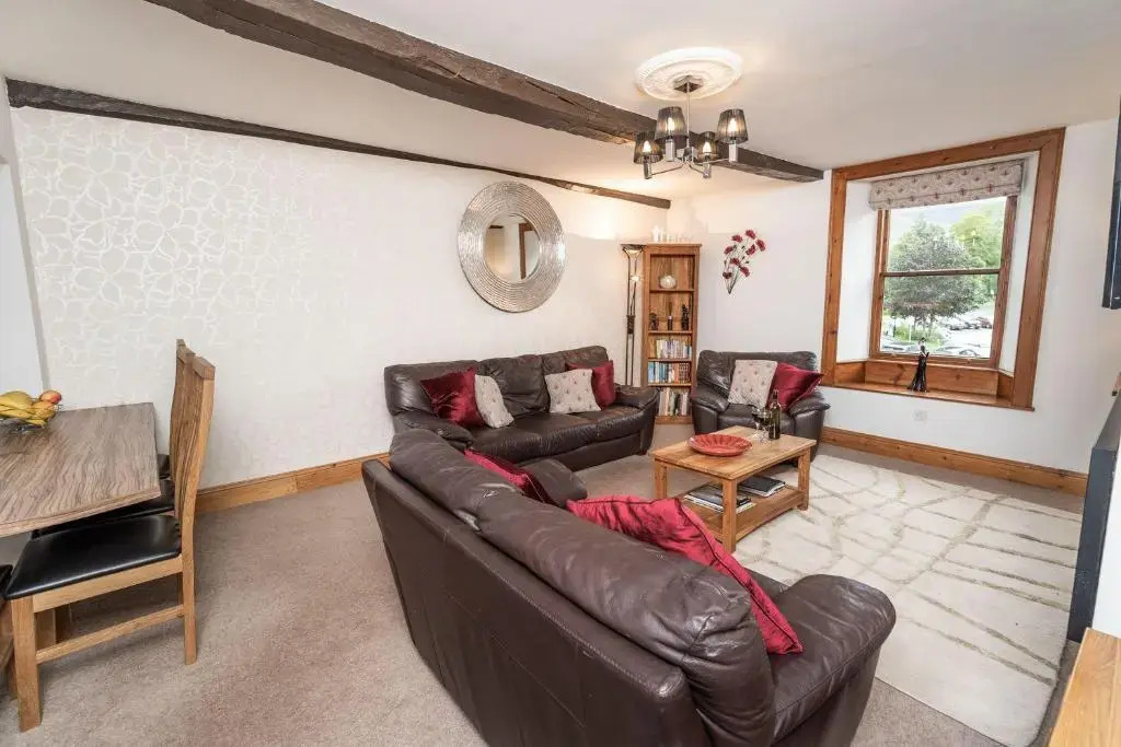 Bridge House Apartment 2