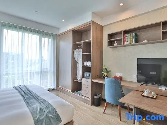 Yi PLatinum Hotel