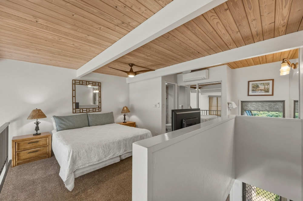 Oceanfront 2br Loft With Sunset Views - Unit C23 1 Bedroom Condo