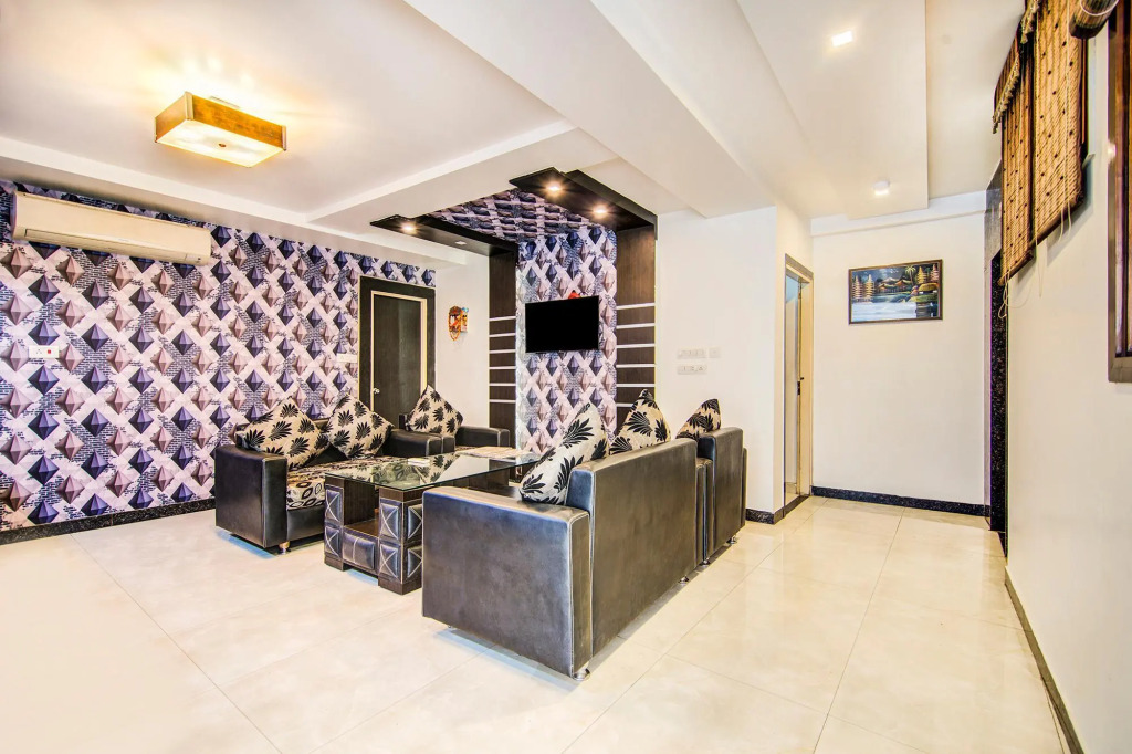 Atulyam Stays Sushant Golf City