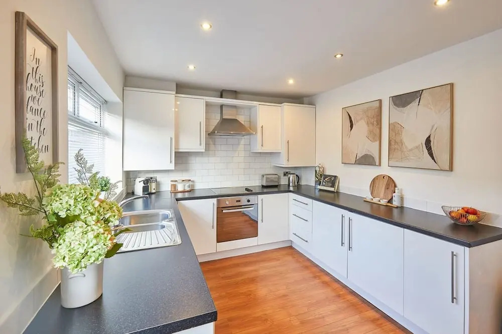 Host & Stay | Newsam Crescent