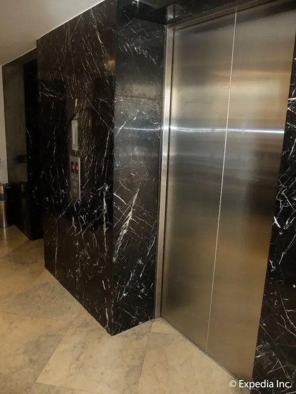 The penthouse hotel and residences