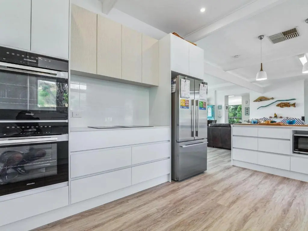 King of North Bay - 103 Gold Coast Drive