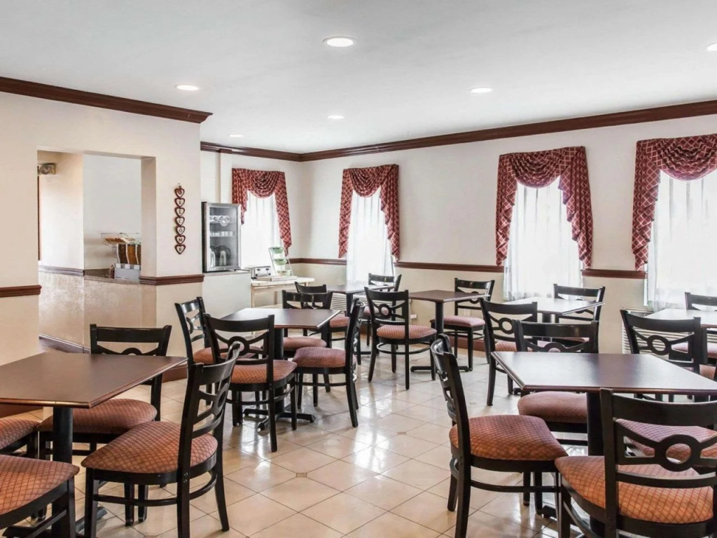 Quality Inn & Suites Quakertown-Allentown