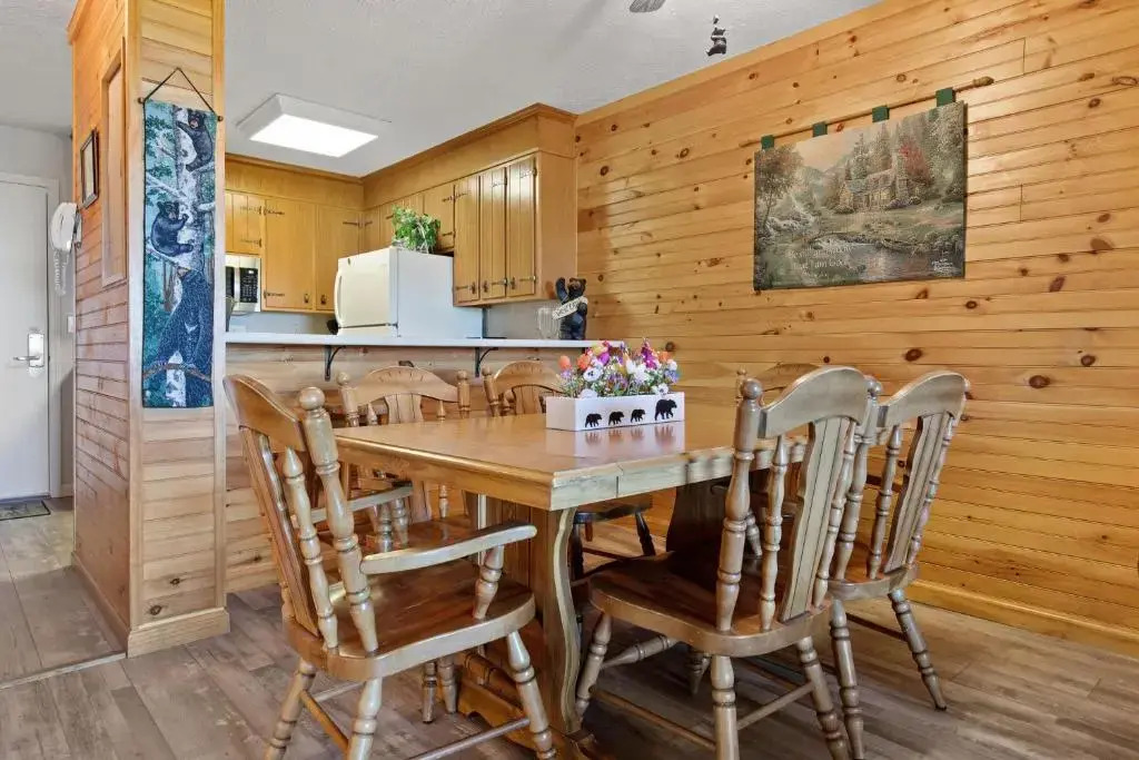 Bear Cub Retreat by Jackson Mountain Rentals
