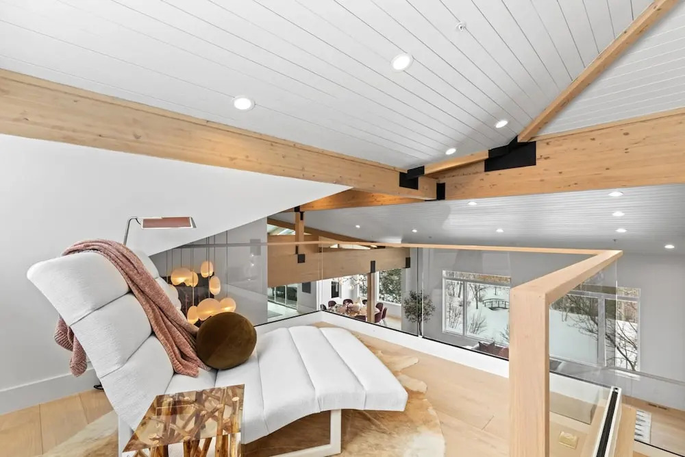 Wonderland Estate 6 Bedrooms PAS-2680 by KBM