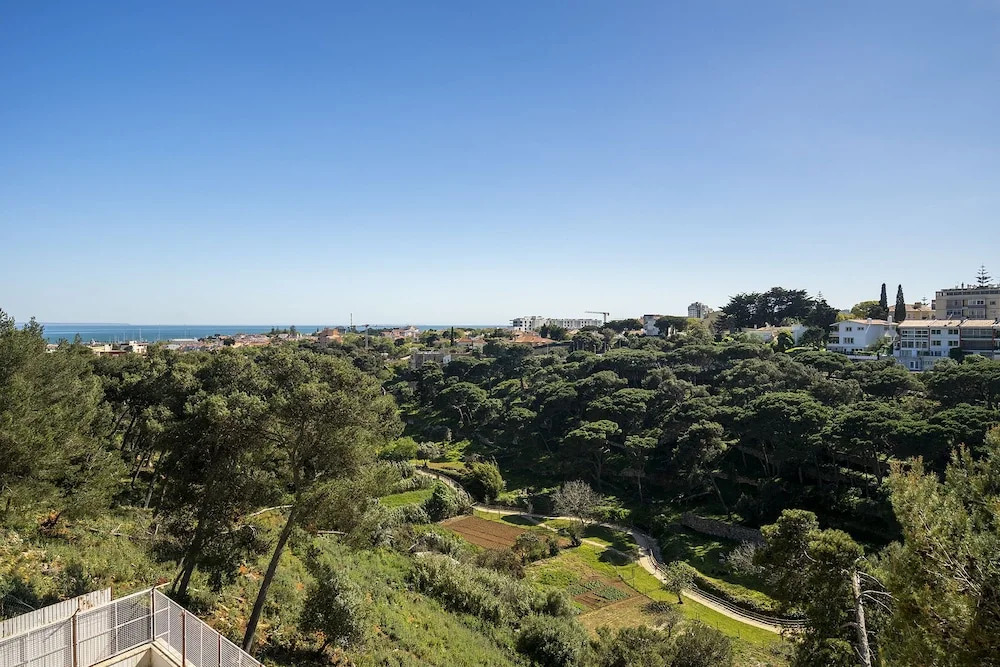 Perfect Family Hideout Residence W/Ac & 4Br + 5Ba