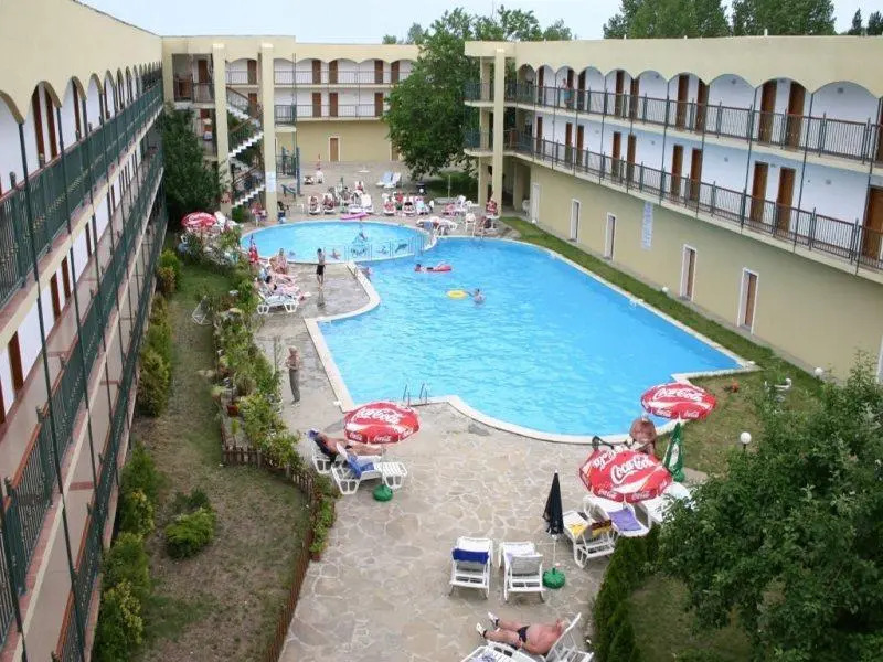 Amfora Beach Hotel