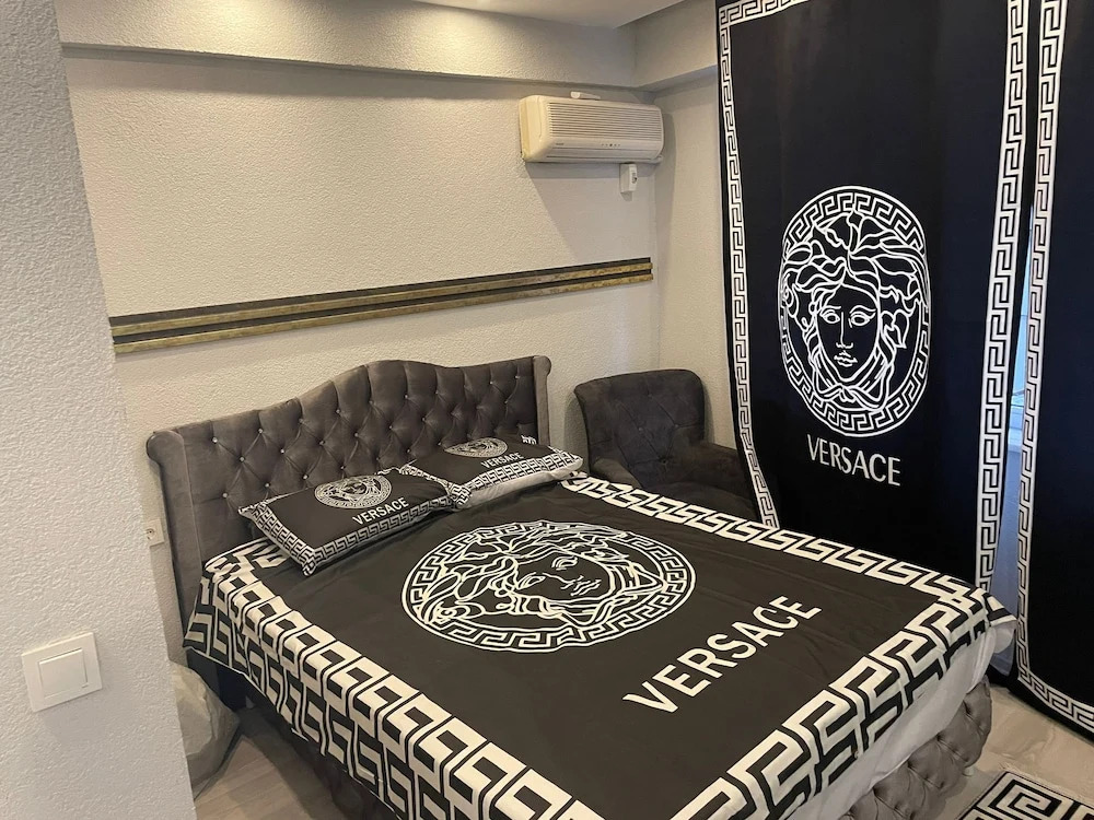 White Dream Hotel